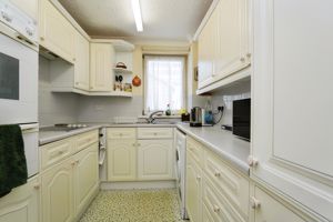KITCHEN- click for photo gallery